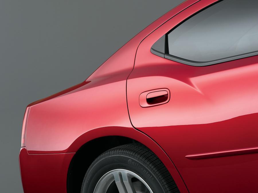 Dodge Charger R/T 2005 года  (фото 76 из 81)
